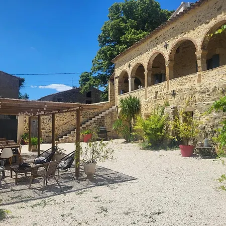Renovated Bastide Among Vineyards Near Uzes Pougnadoresse